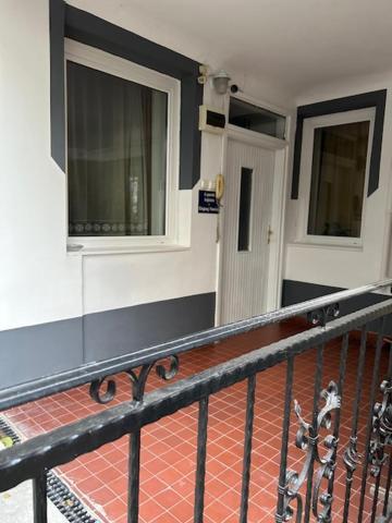 Corvin Panzio Bed & Breakfast Gyor Luaran gambar